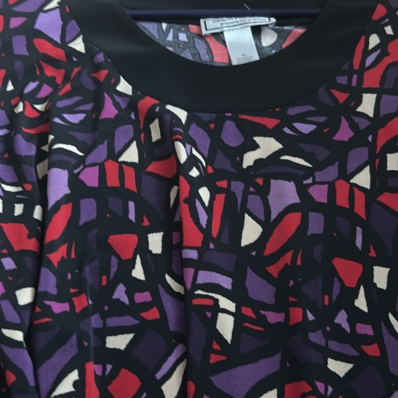 Women’s top - Picture 2 of 2